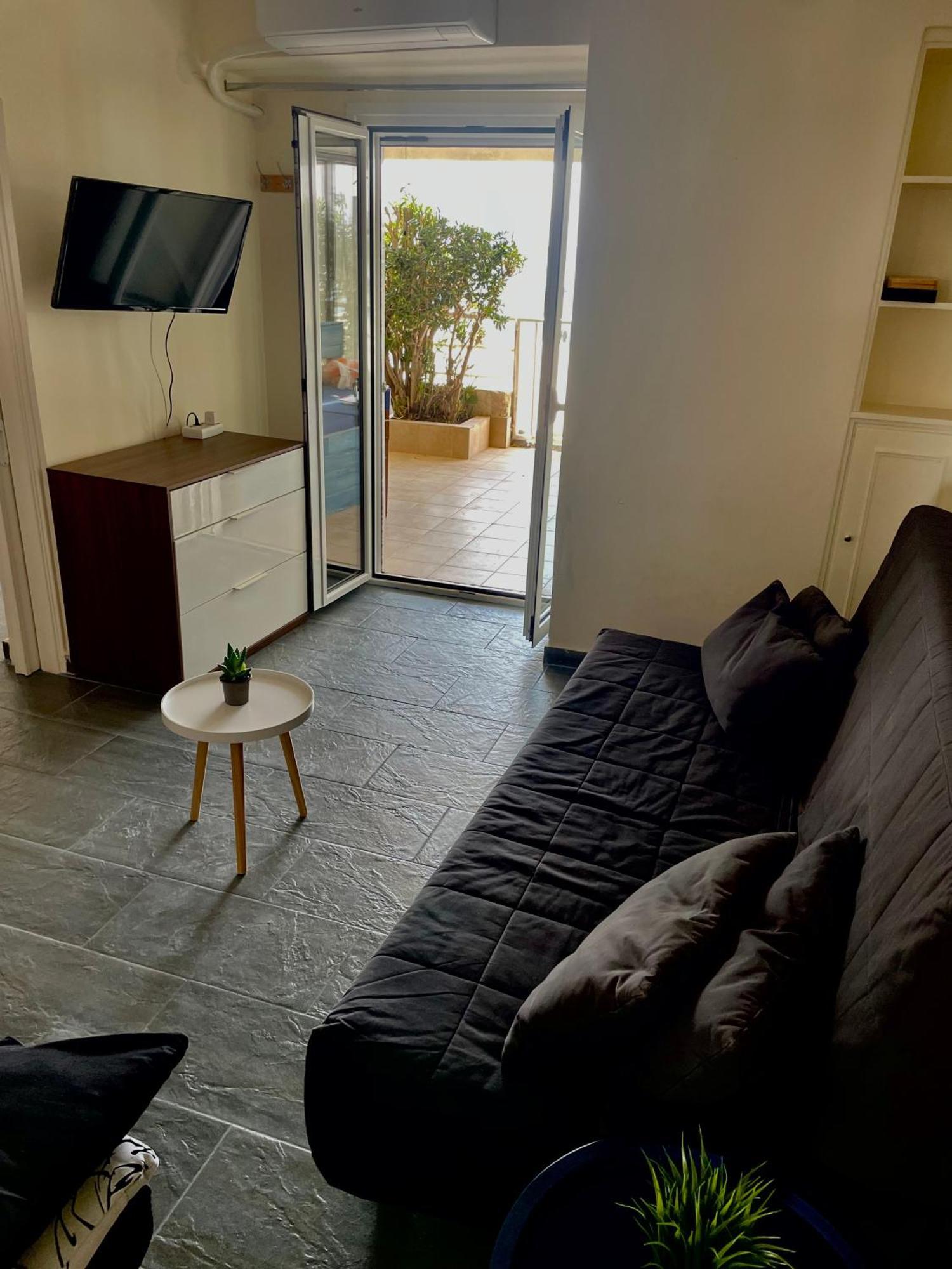 Sea La Vie - Beachfront Retreat Loutráki Buitenkant foto